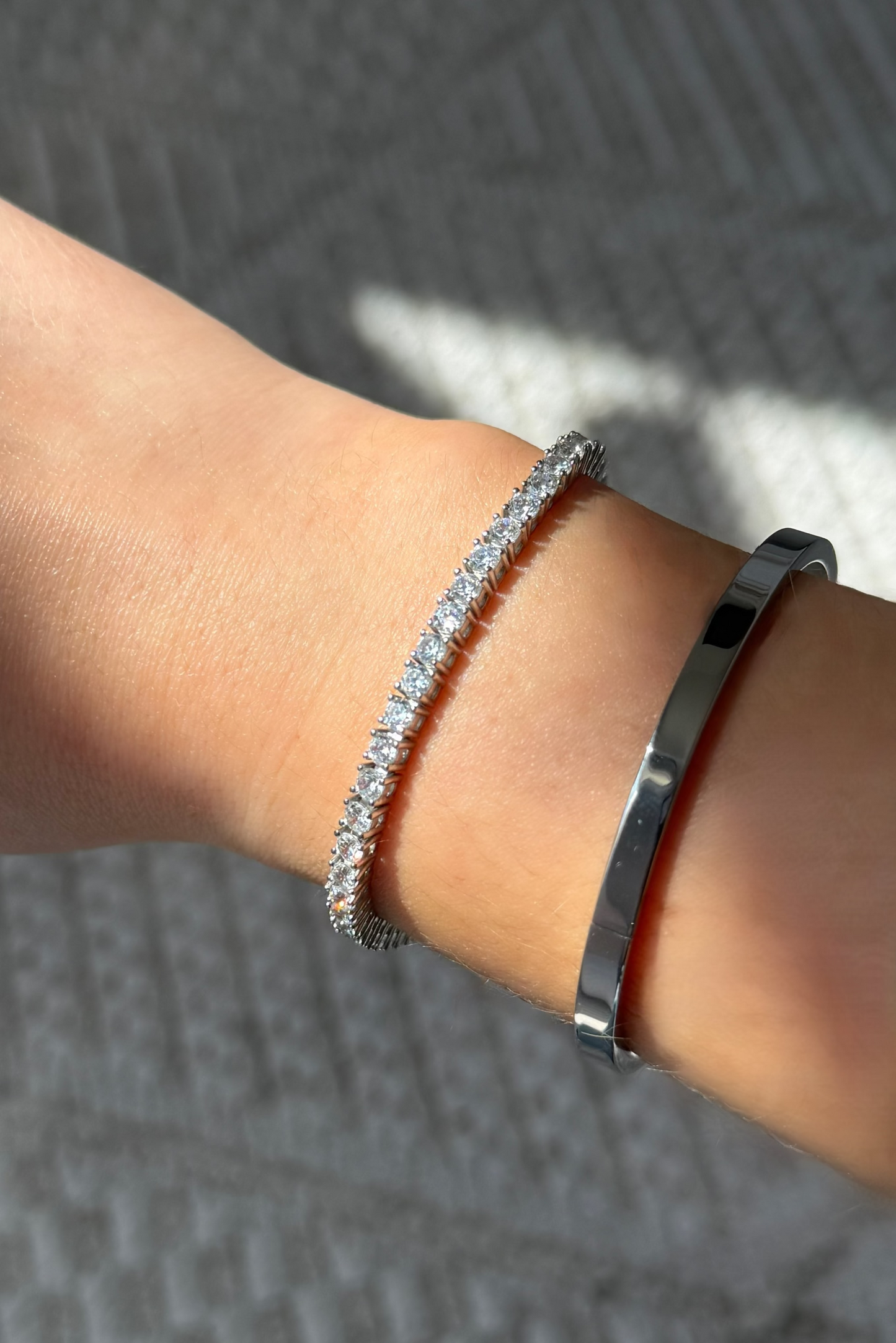 Isabel tennis bracelet white gold